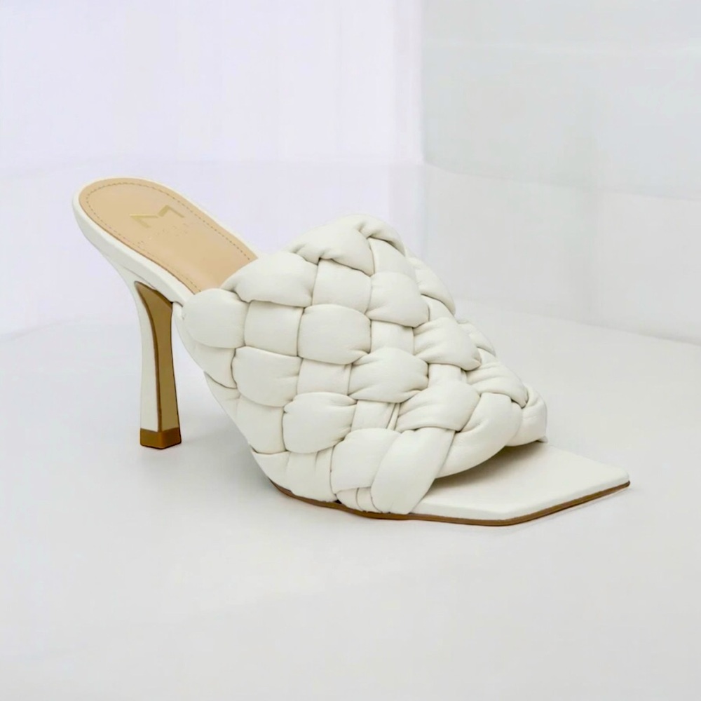 Marc Fisher- Dakina Square Toe Sandal size 6